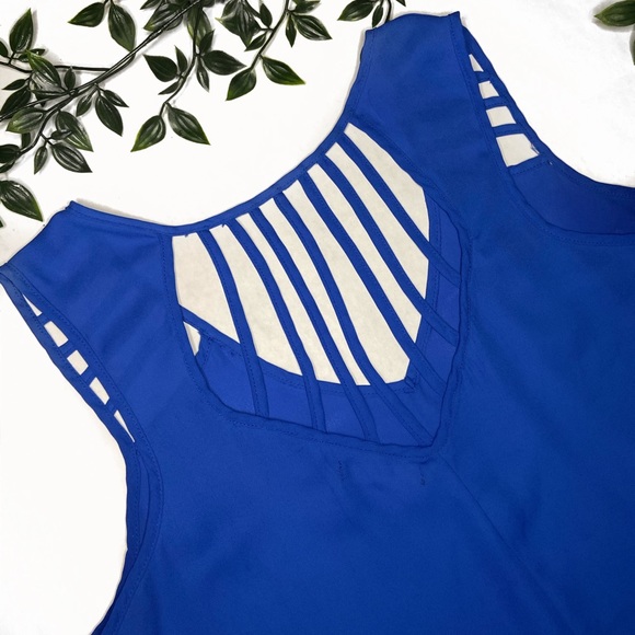 Suzy Shier Blue Blouse - Picture 4 of 5